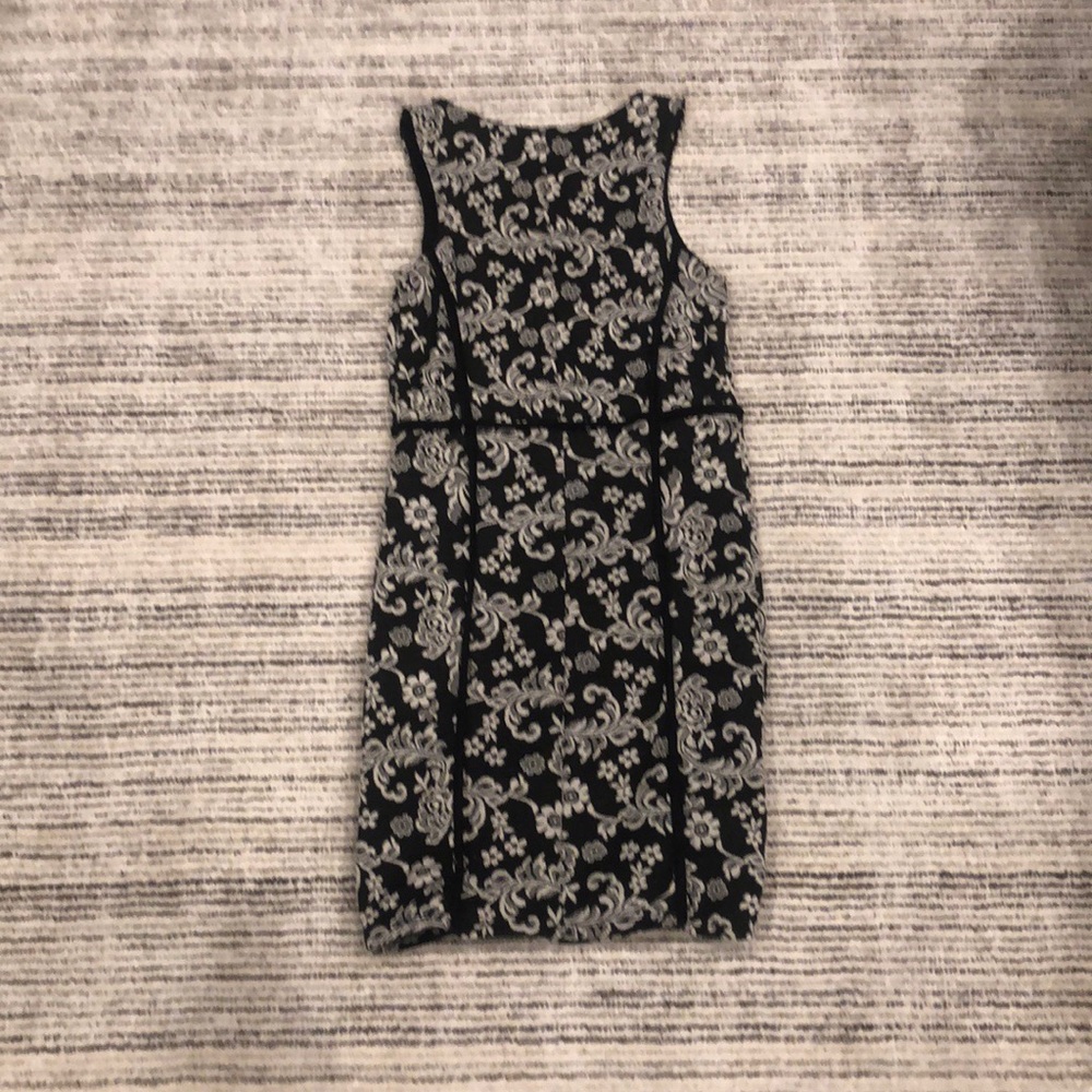 Black Floral Print Dress - Picture 2 of 4